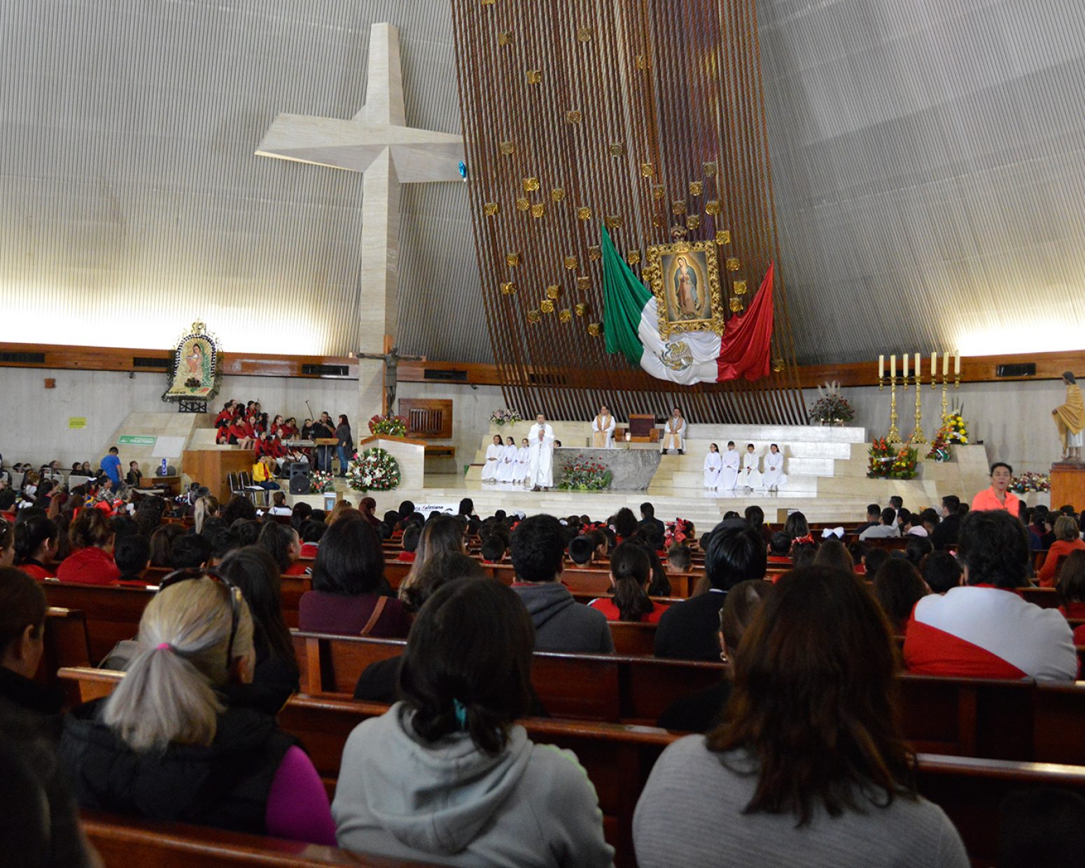 PeregrinacionBasilica4__ColegioDonBoscoSalesianosMonterrey_SalesianosNuevoLeon